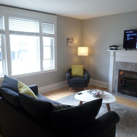 Beautiful, Clean, Quiet 2 Br-In Downtown Ottawa. Parking, Wifi And Netflix Included Apartment Exterior foto