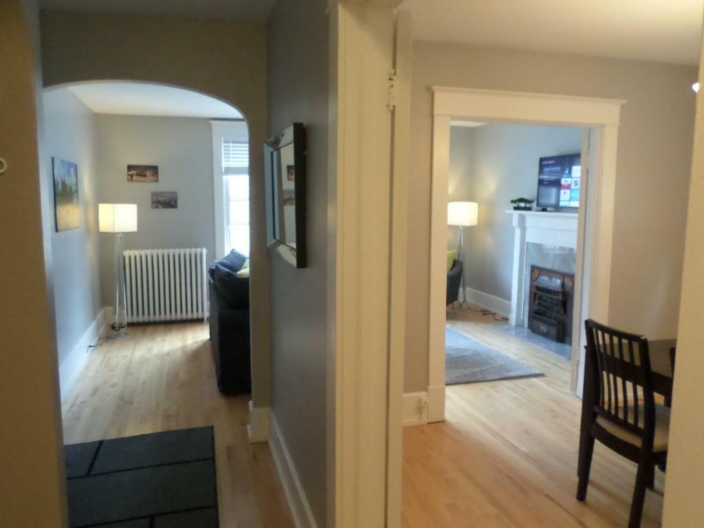 Beautiful, Clean, Quiet 2 Br-In Downtown Ottawa. Parking, Wifi And Netflix Included Apartment Exterior foto